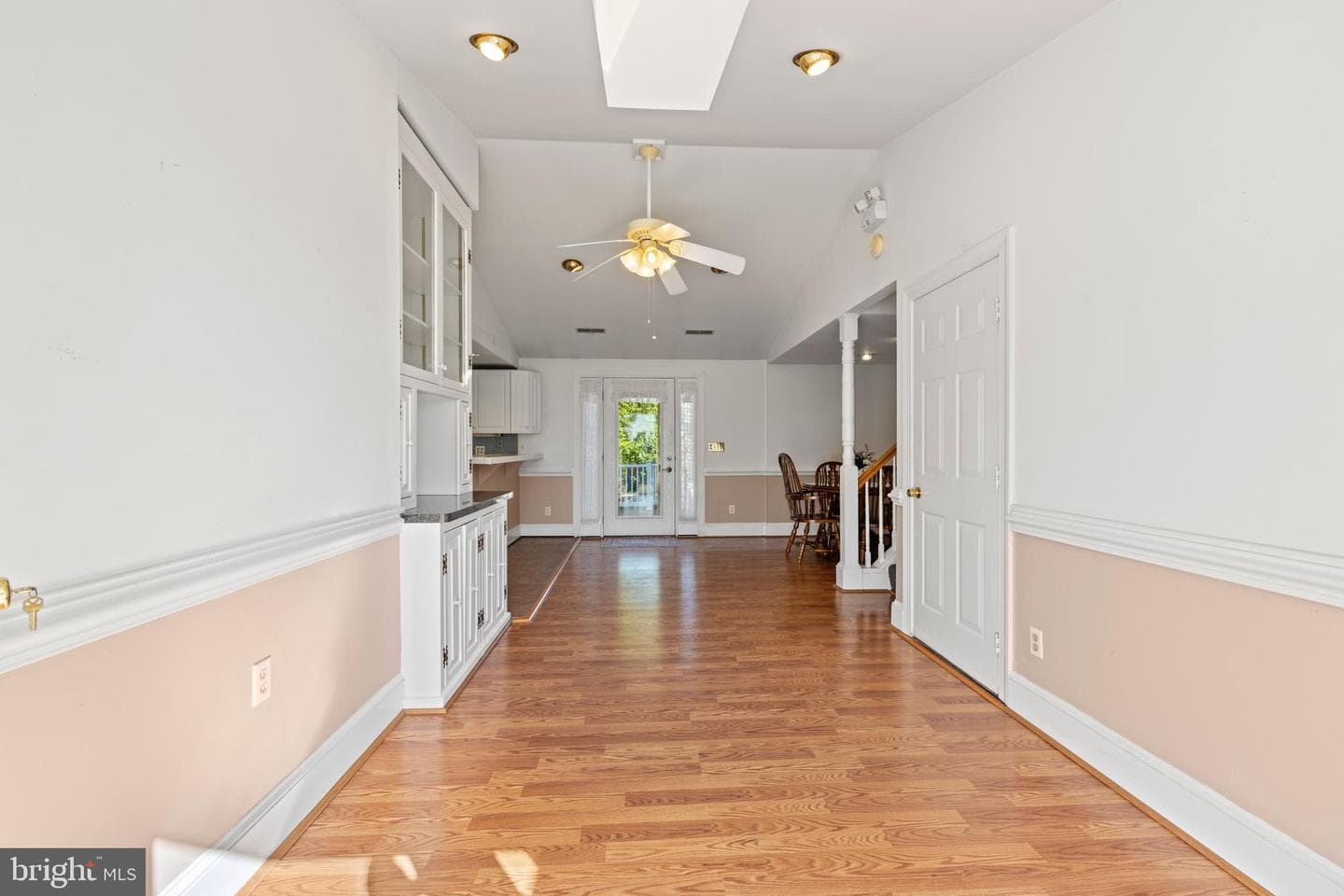 650 Yowell Drive photo 5