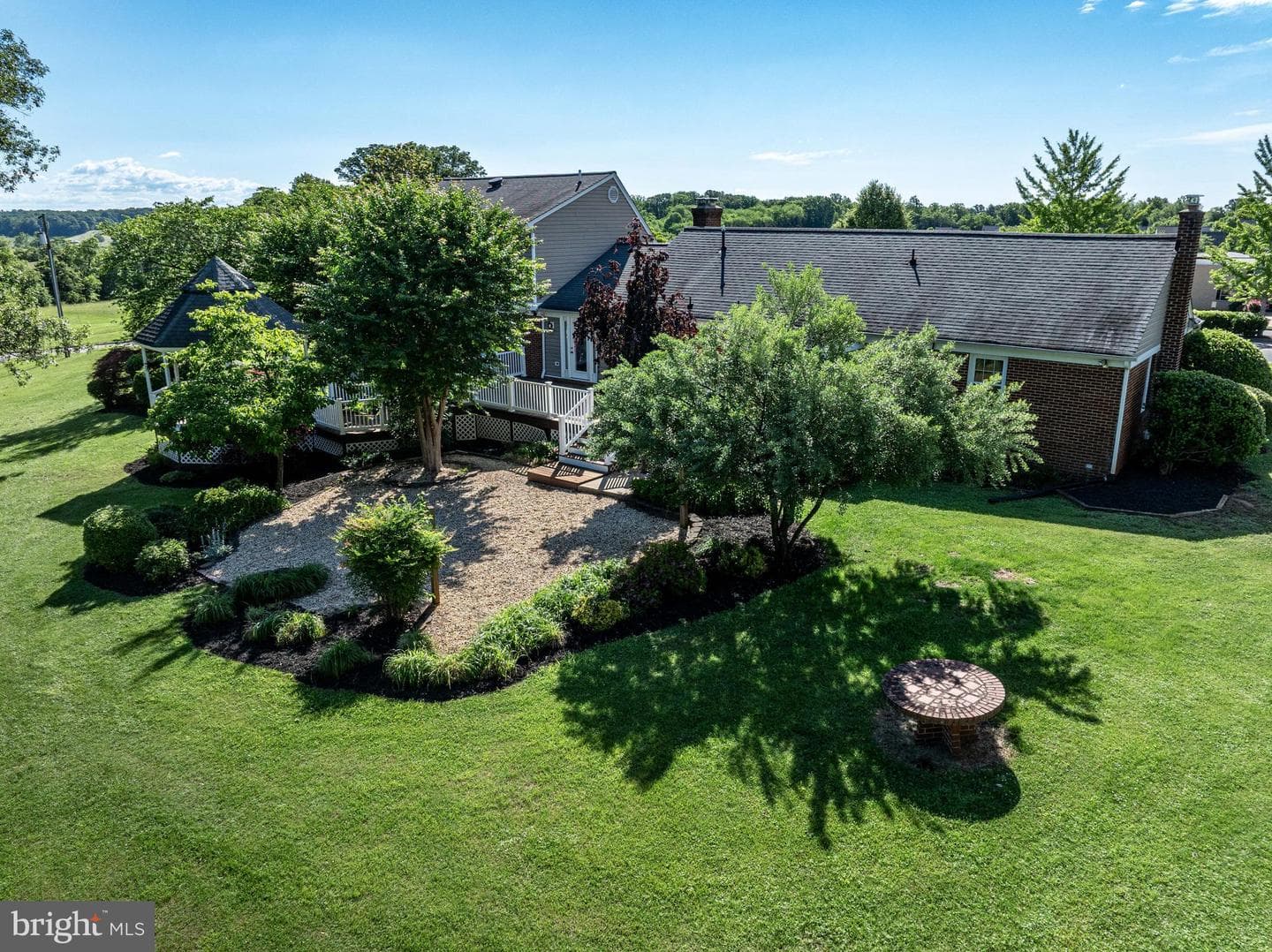 650 Yowell Drive photo 59