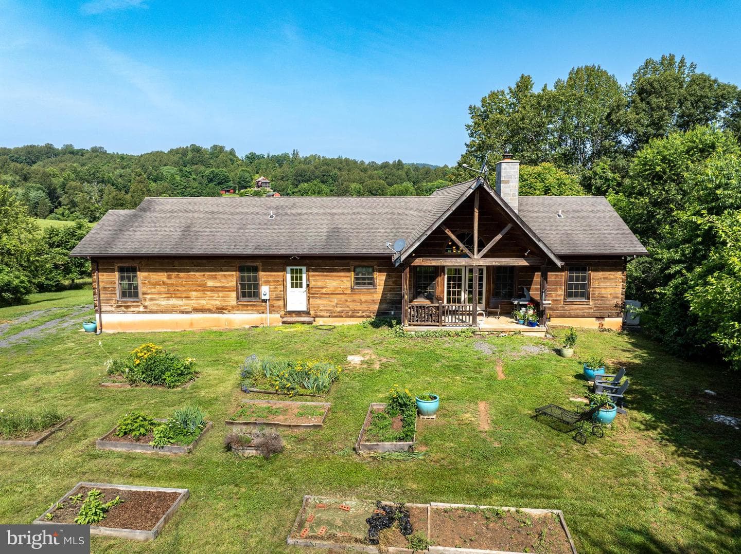 2250 Emerald Hill Road photo 8