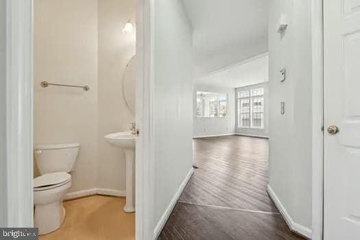 1025 Riverdale Circle photo 23