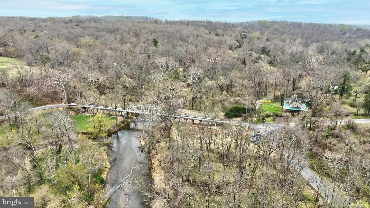 329 Old Bridge Road photo 71