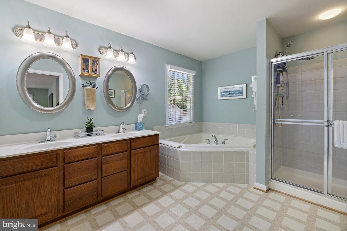 17277 Kettlebrook Landing photo 40