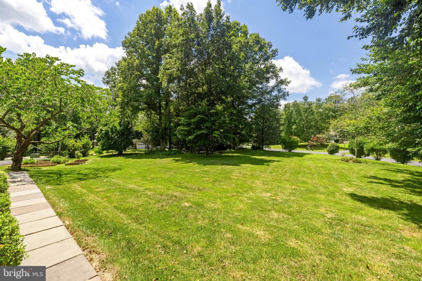 17277 Kettlebrook Landing photo 8