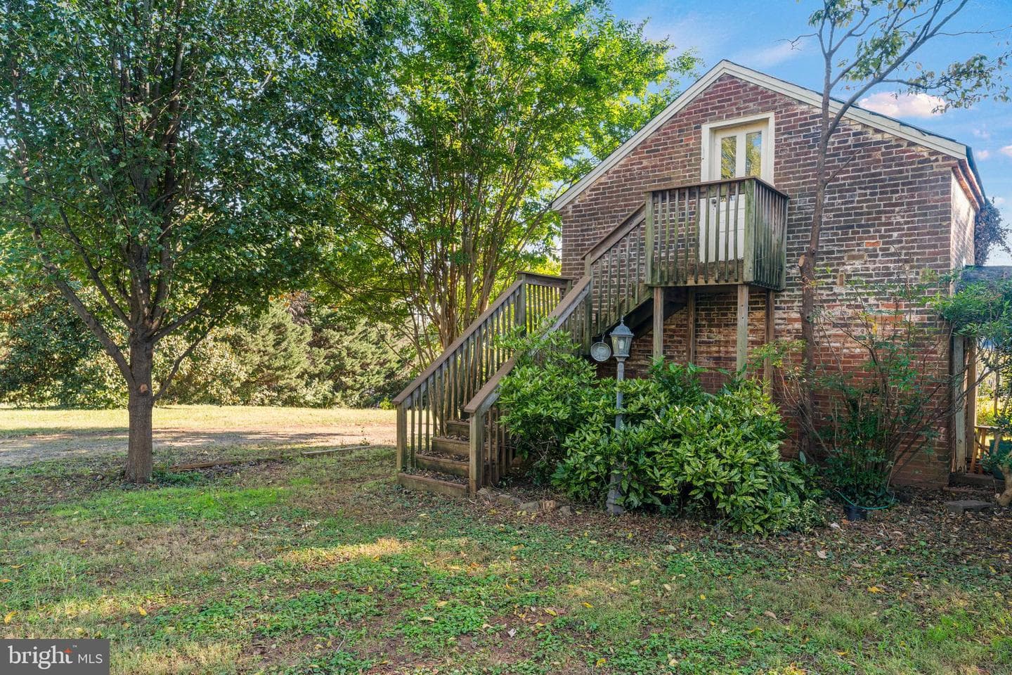 133 W Fairview Road photo 46