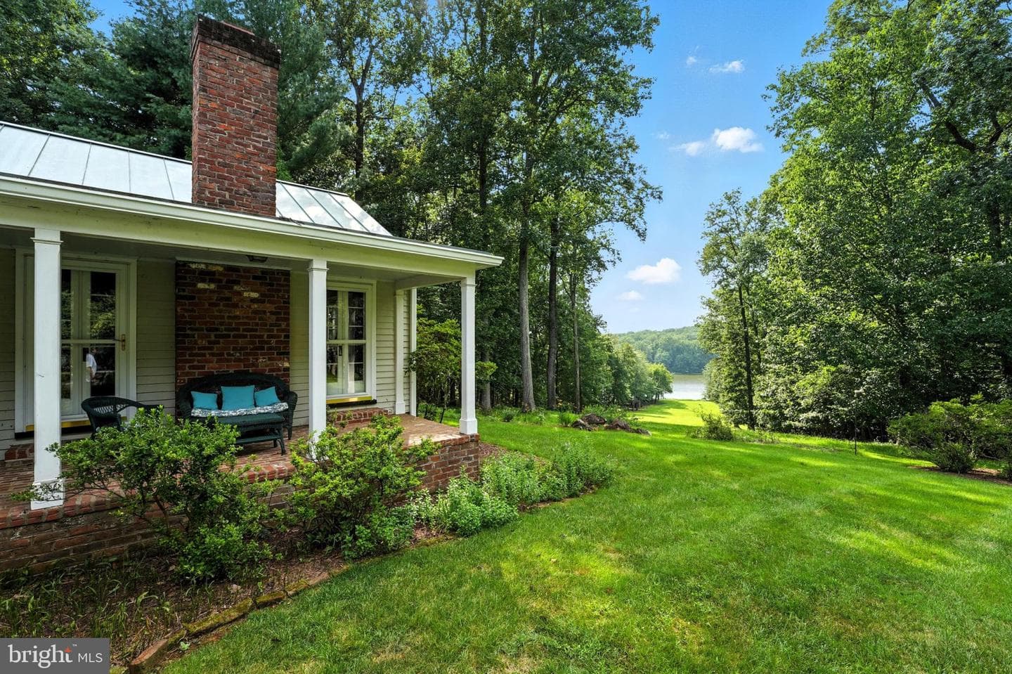 710 Zeuswyn Drive photo 34