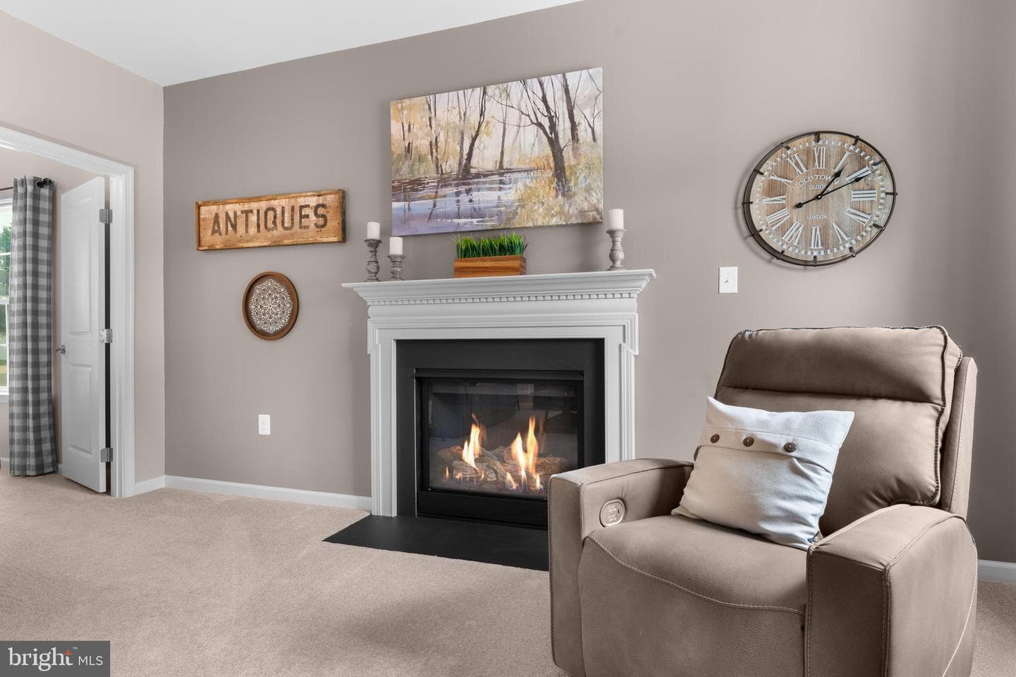 611 Kingsbrook photo 10