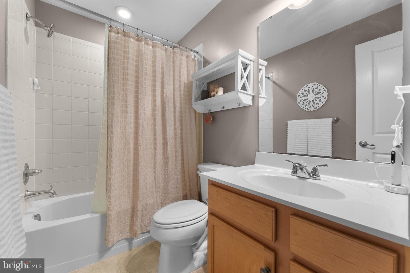 611 Kingsbrook photo 31