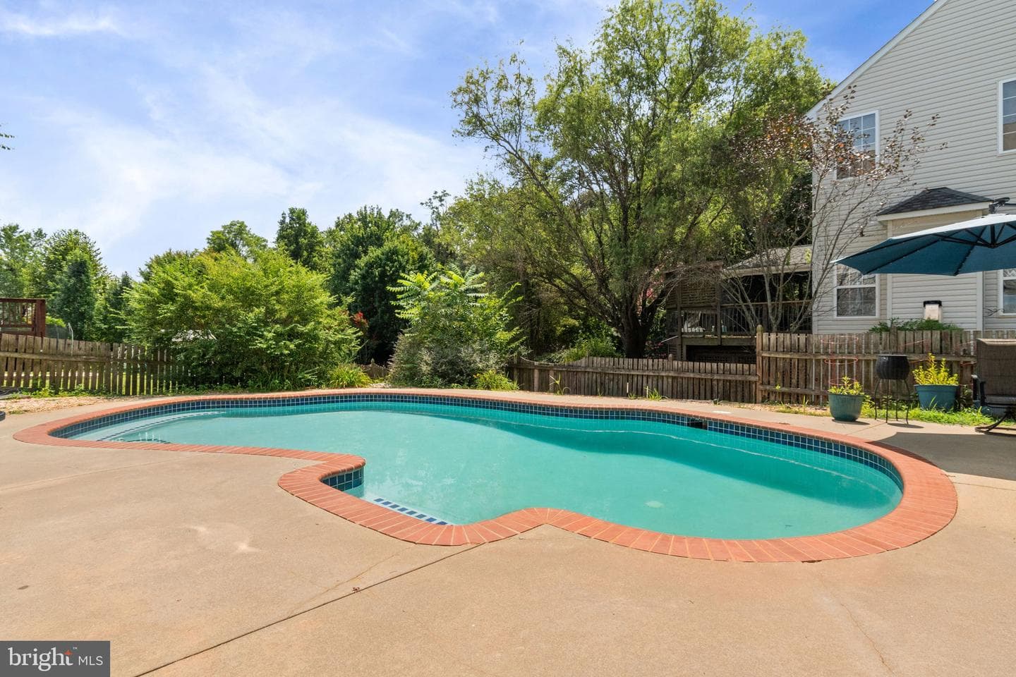 540 Greenbriar Drive photo 15