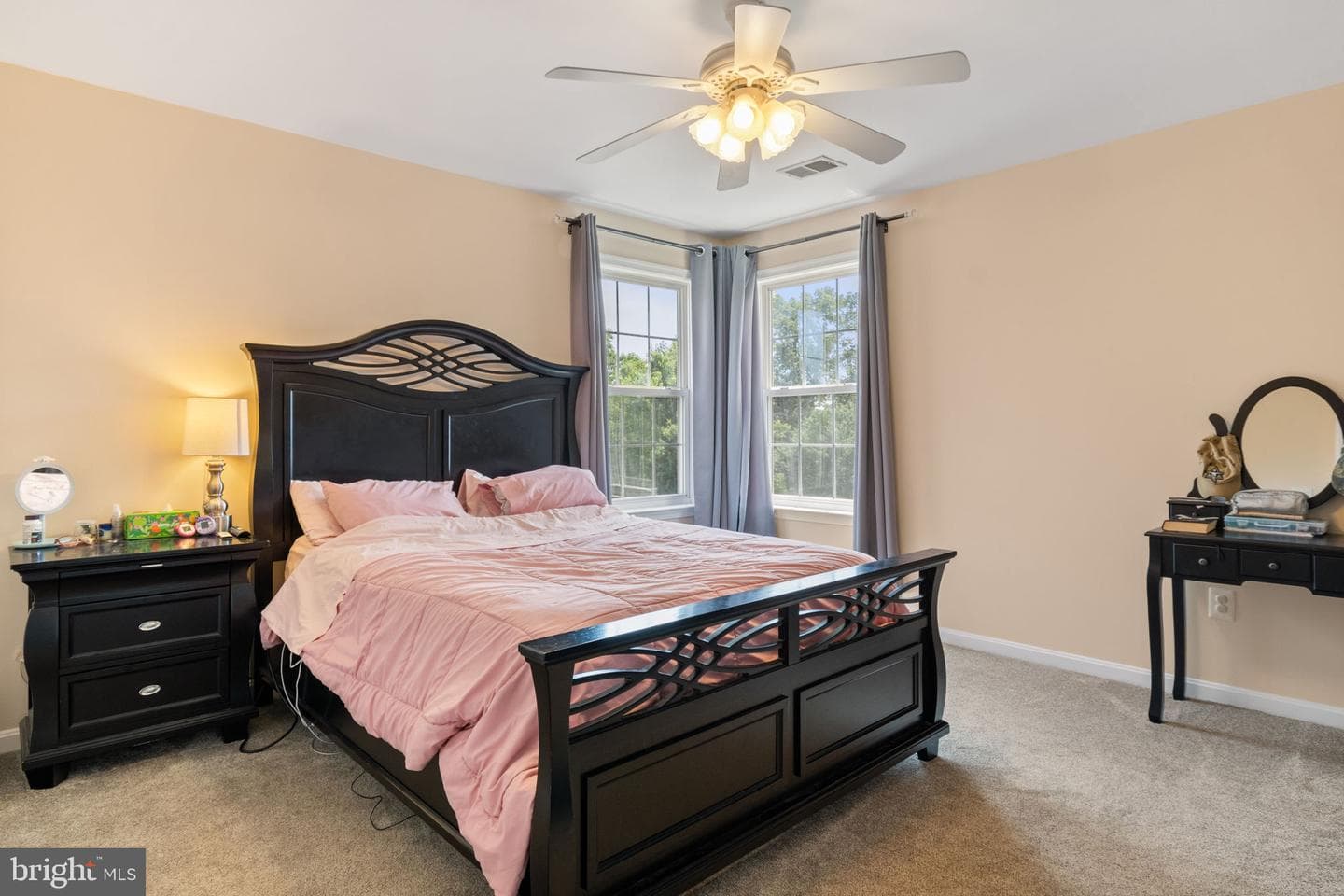 540 Greenbriar Drive photo 28