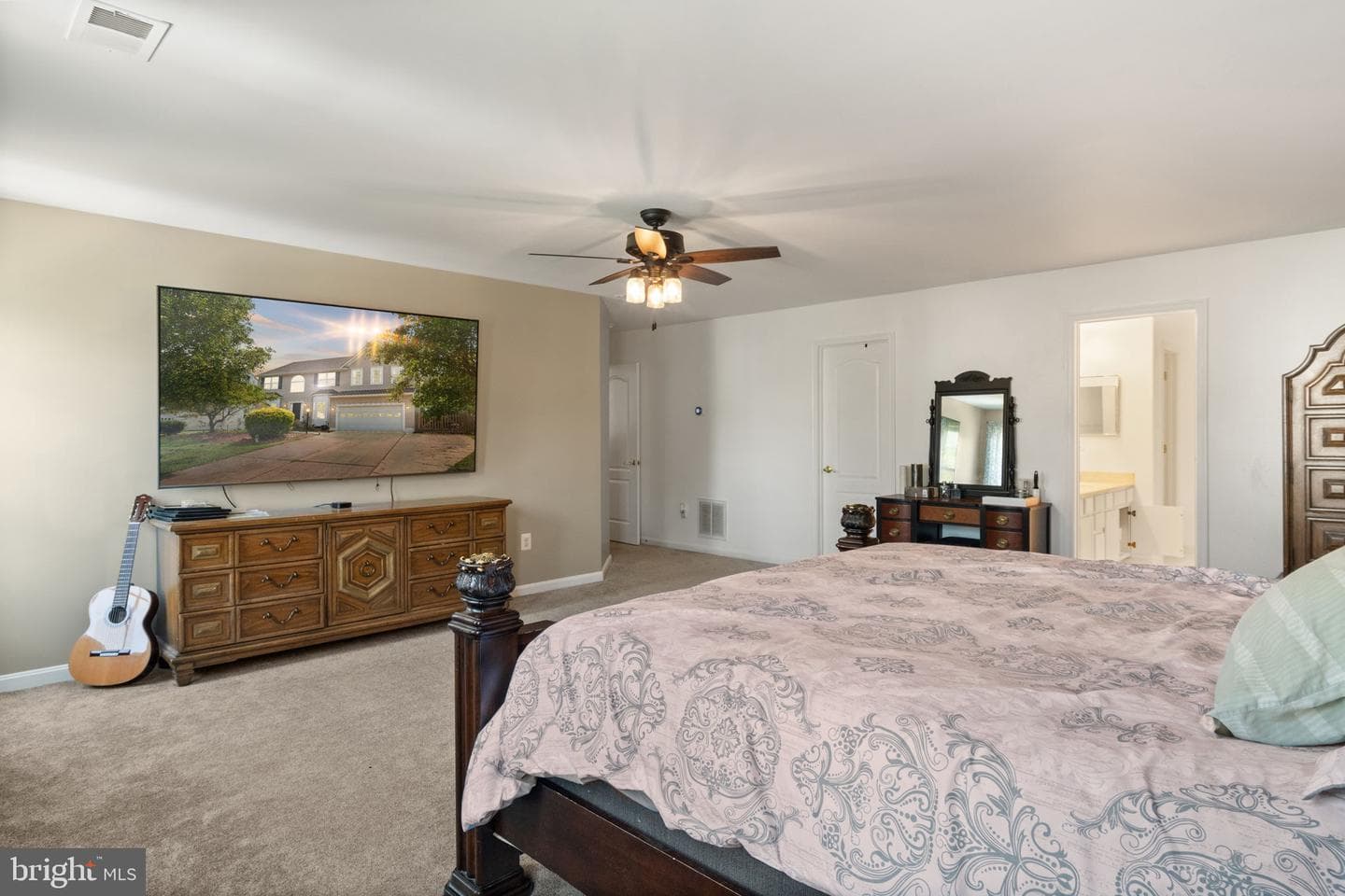 540 Greenbriar Drive photo 29