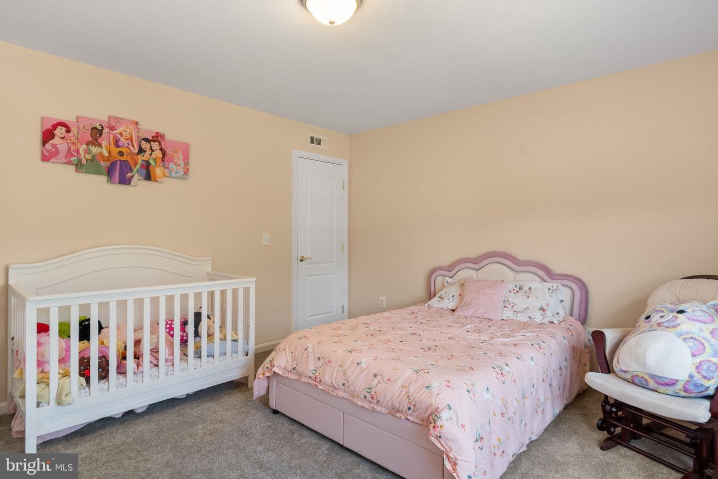 540 Greenbriar Drive photo 35