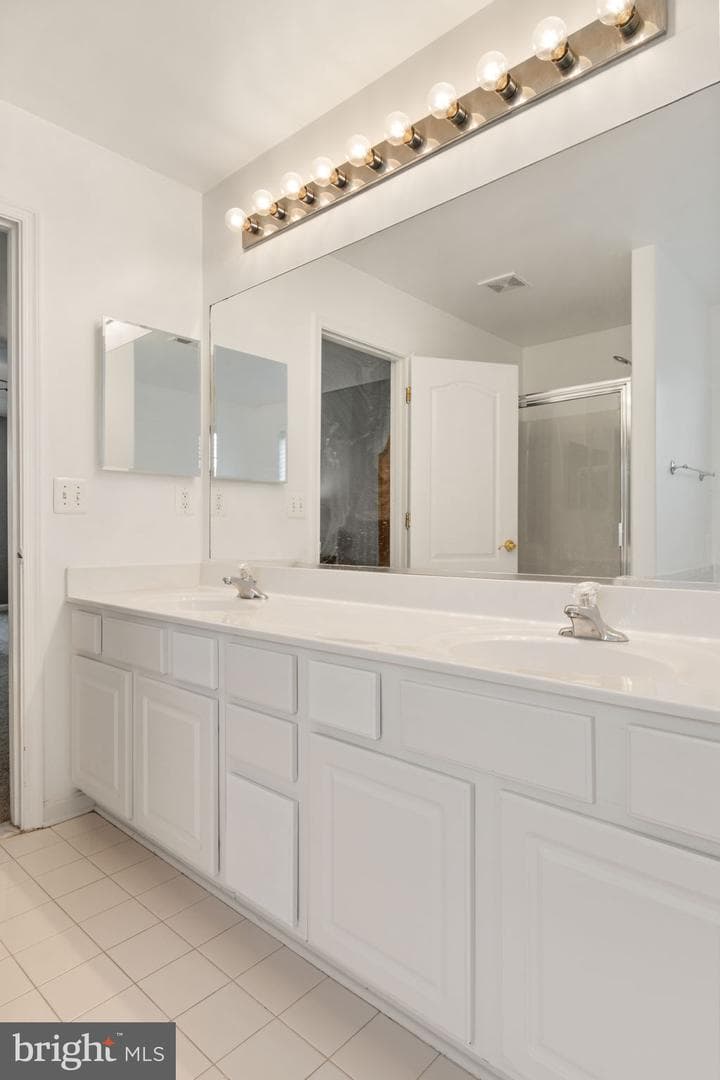 540 Greenbriar Drive photo 39