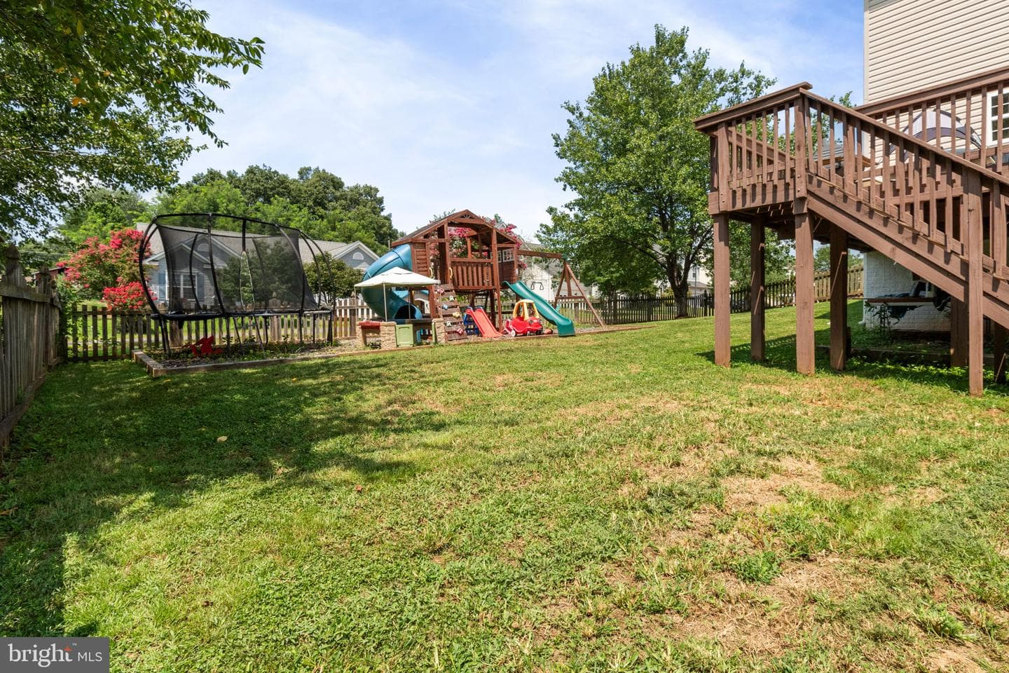 540 Greenbriar Drive photo 49