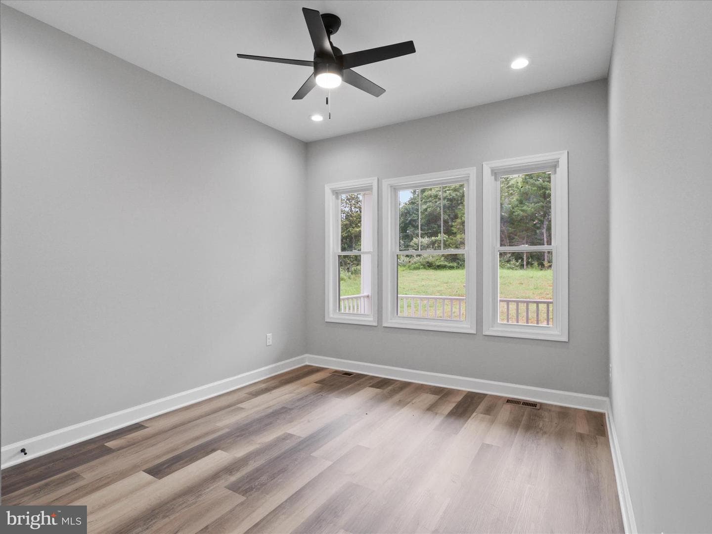 15477 Norman Road photo 21