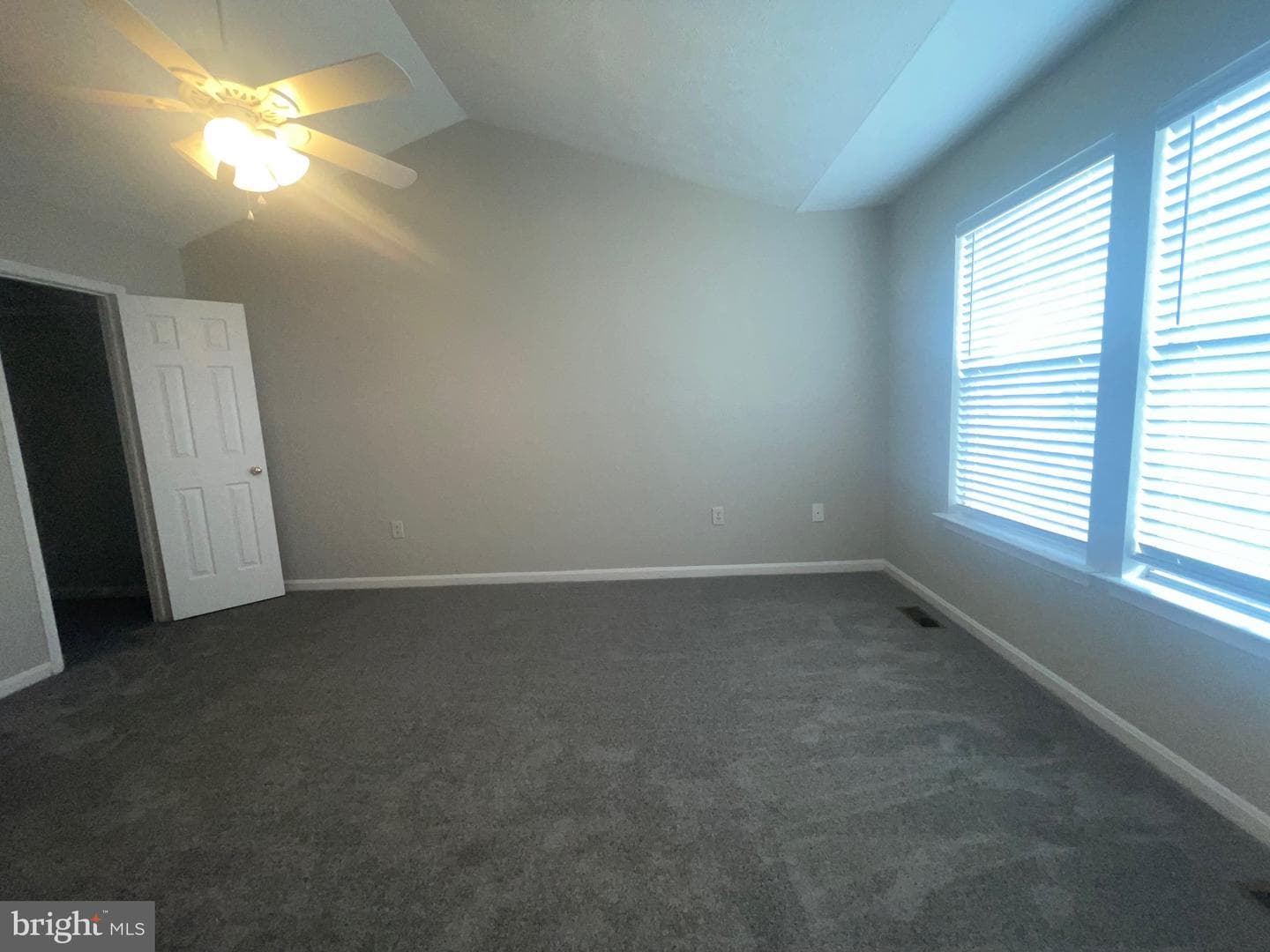 452 Cromwell Court photo 10