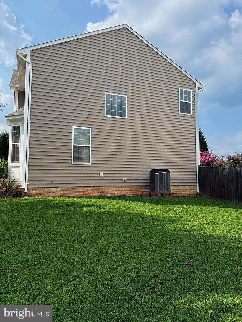 608 Hunters Rd photo 16