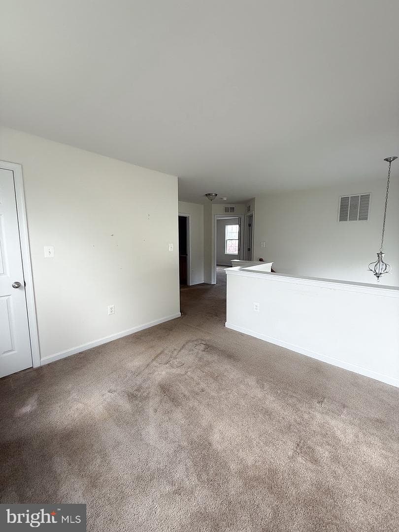 608 Hunters Rd photo 22