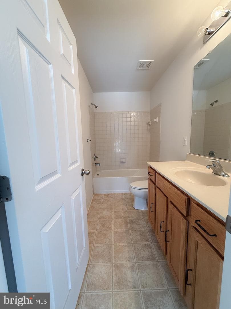 608 Hunters Rd photo 28