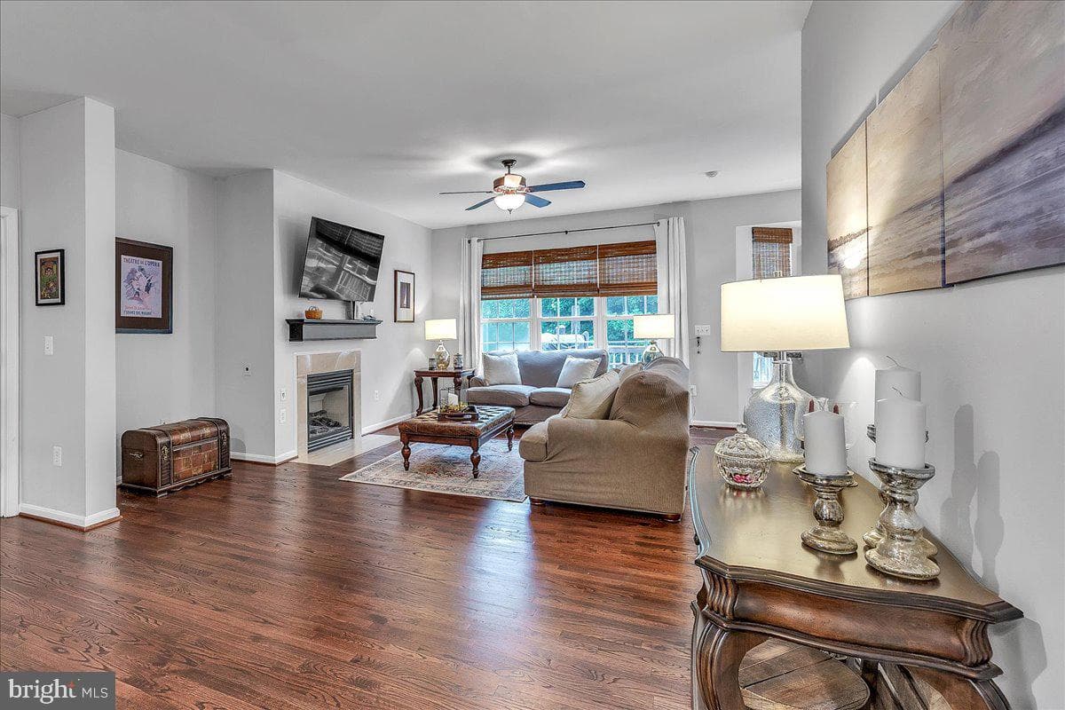 254 Whitworth Drive photo 20