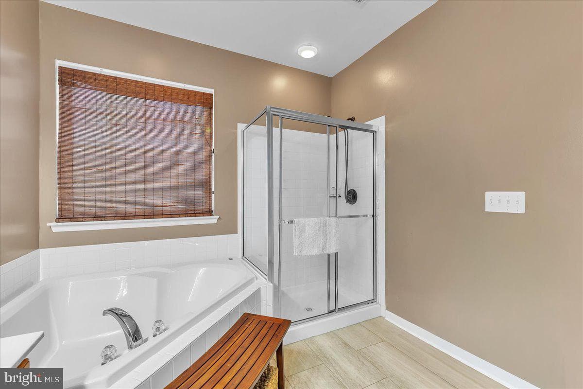 254 Whitworth Drive photo 27