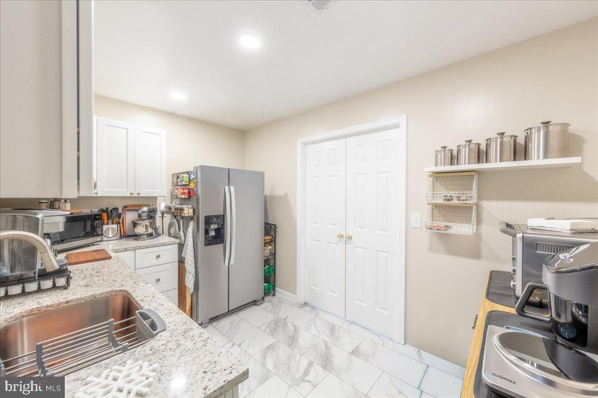 254 Whitworth Drive photo 36