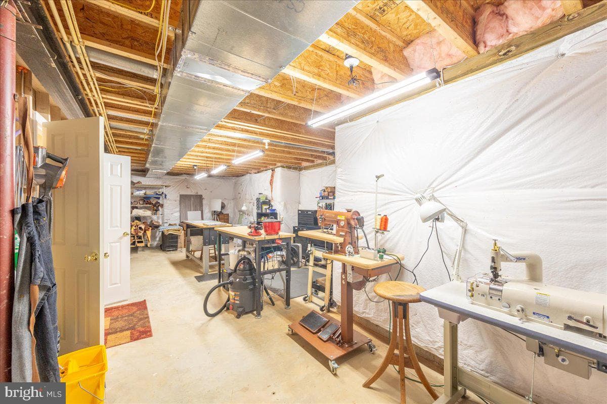 254 Whitworth Drive photo 37