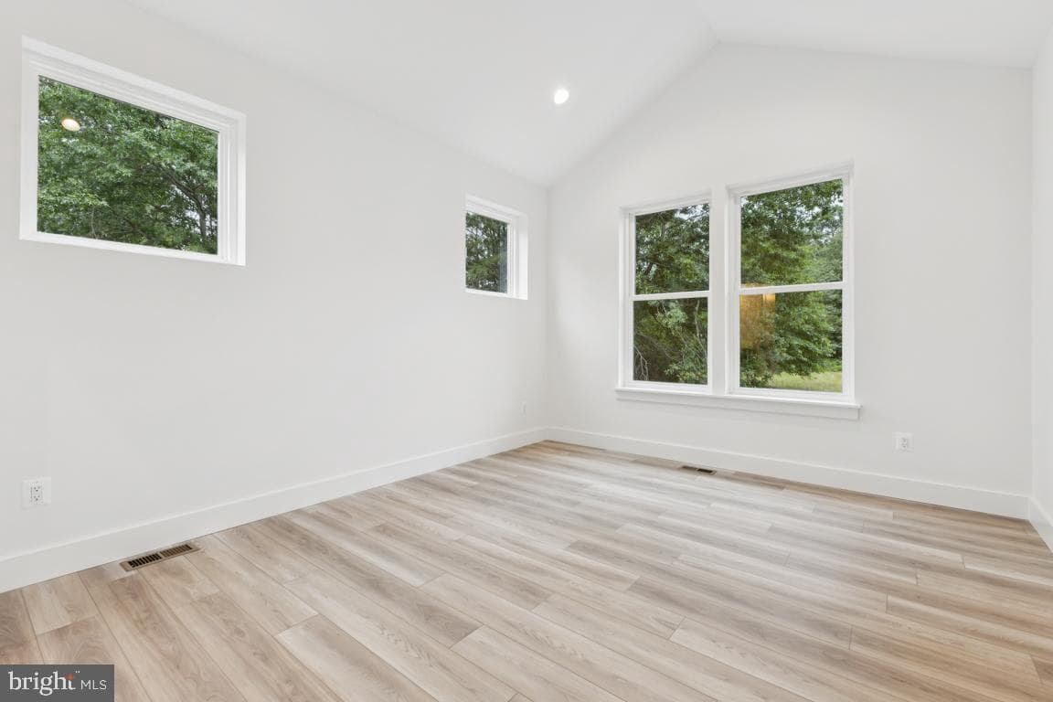 14057 Berry Hill Road photo 16