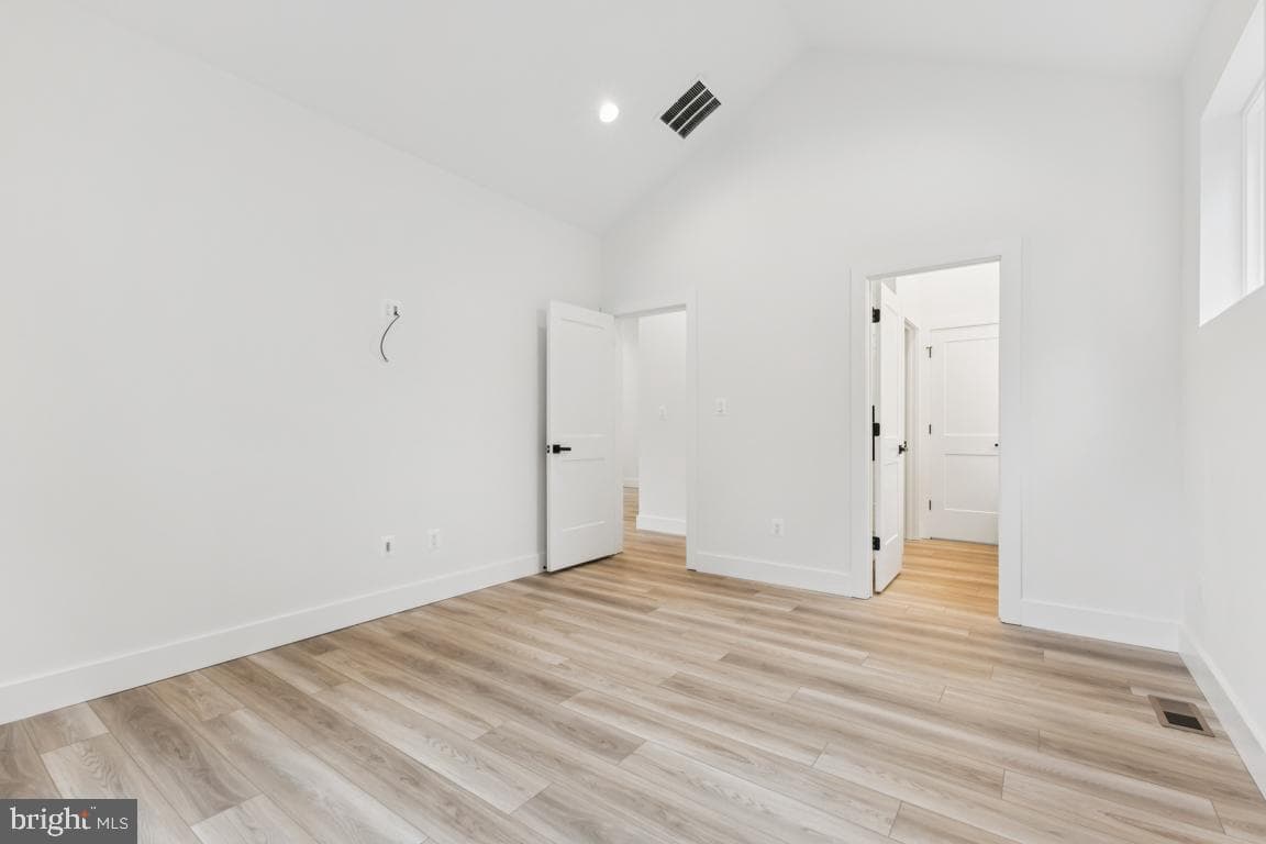 14057 Berry Hill Road photo 17