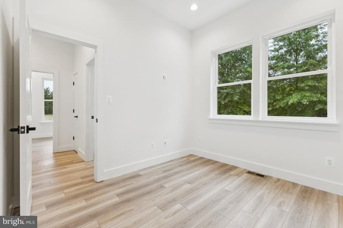 14057 Berry Hill Road photo 24