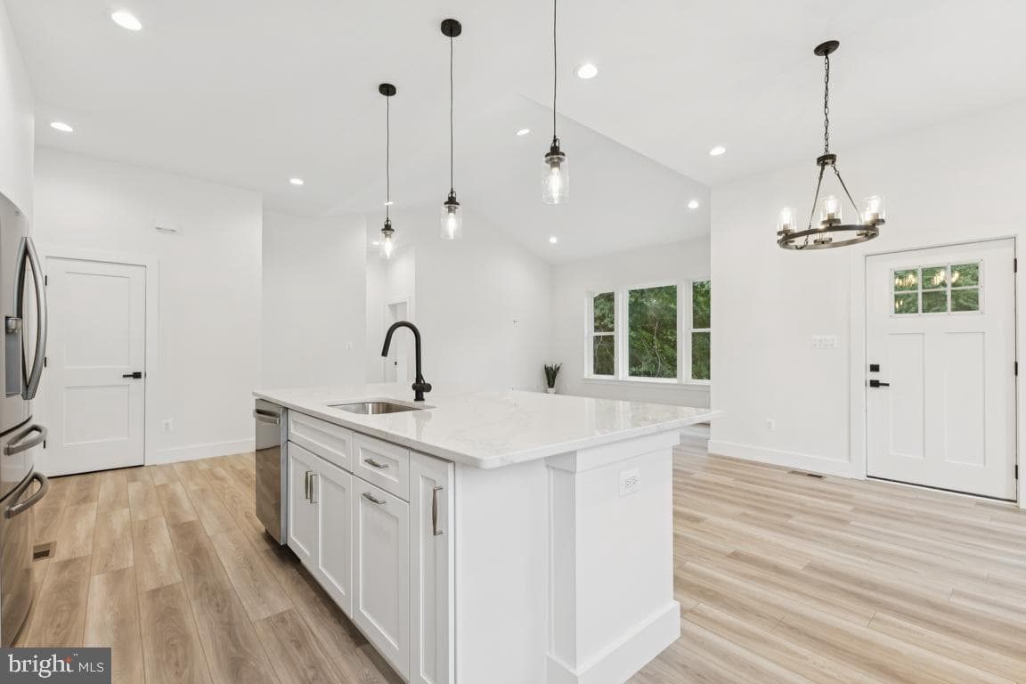 14057 Berry Hill Road photo 8