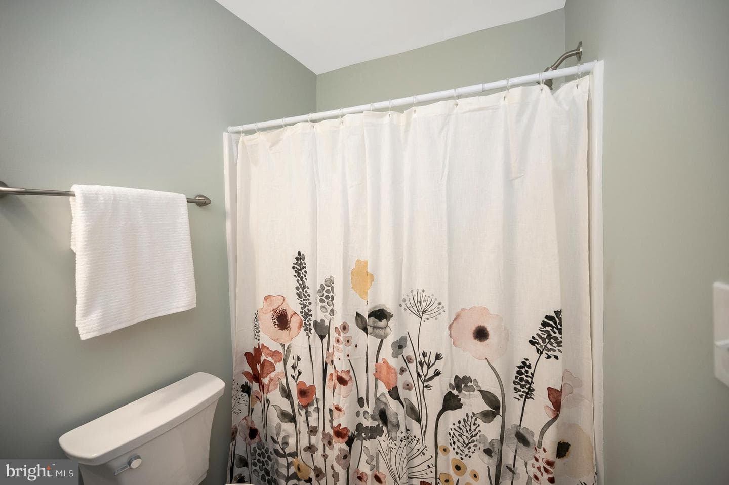325 Elmwood Drive photo 46