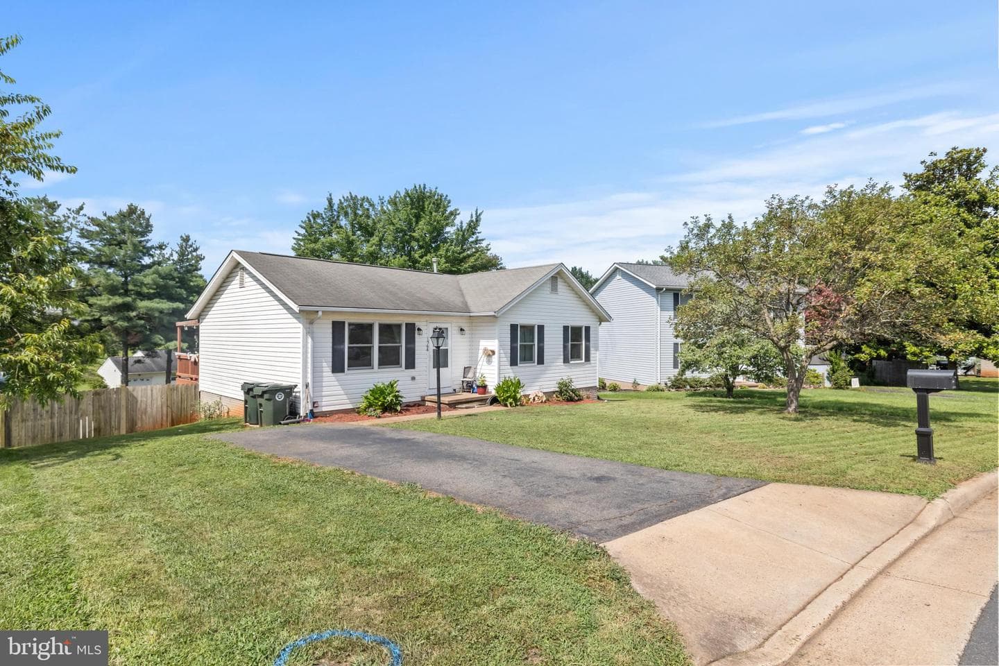 1568 Harrier Lane photo 2