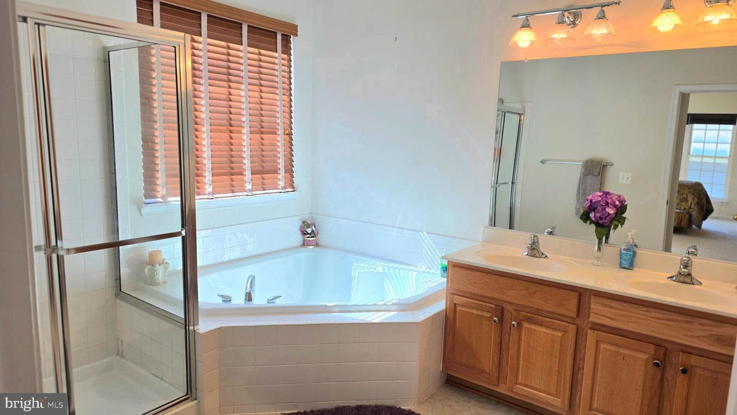 638 Hunters Road photo 20