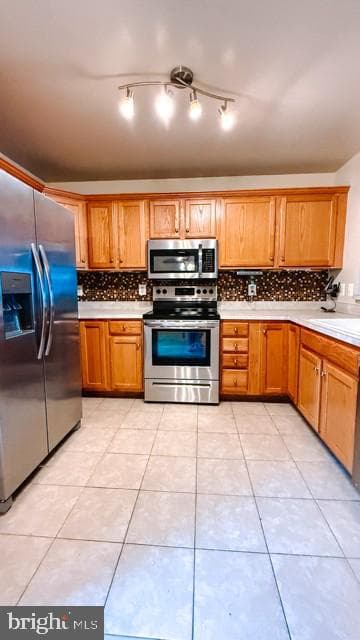 805 Gallows Court photo 8