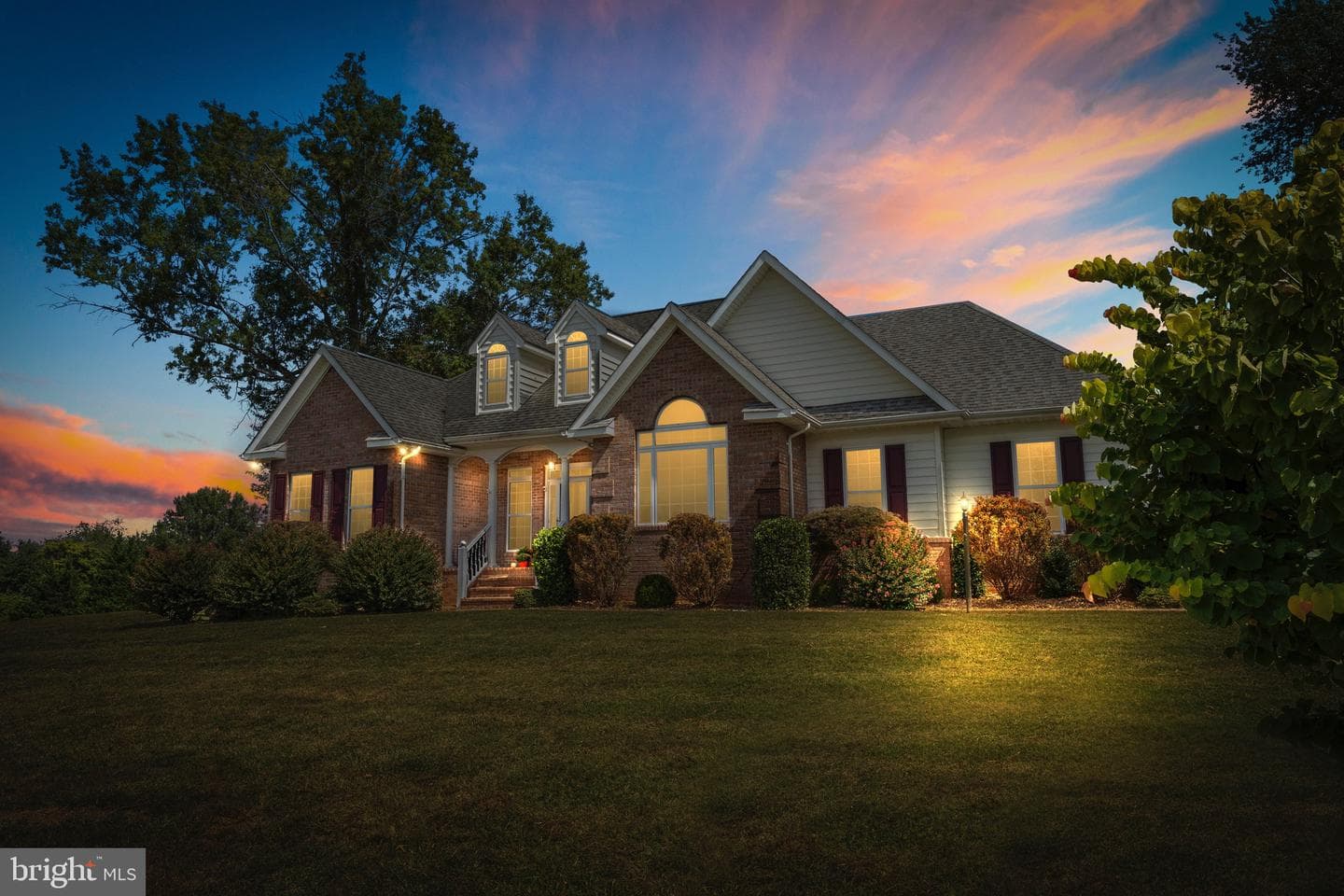 19065 Stallion Road photo 2