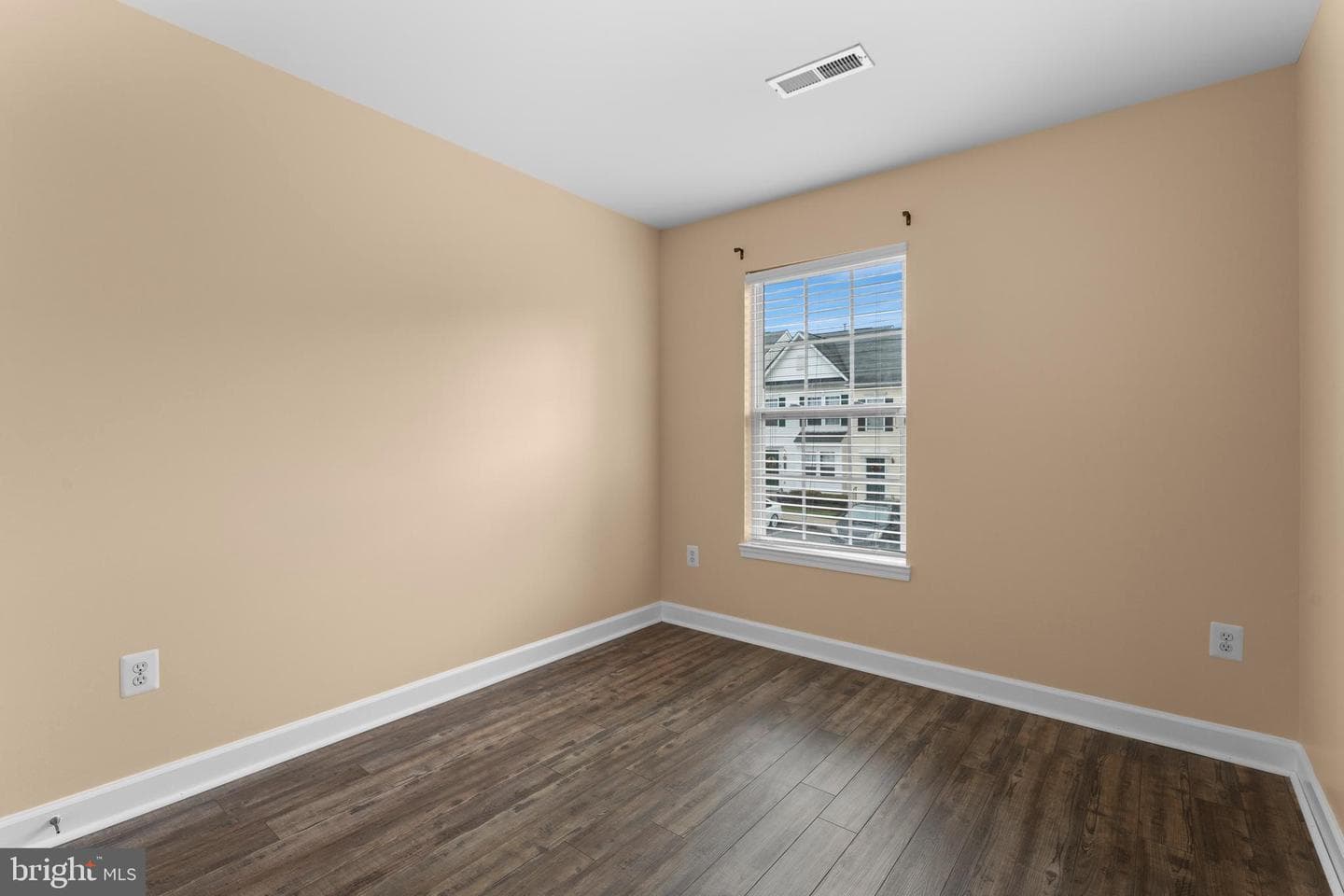 778 Colonels Court photo 33