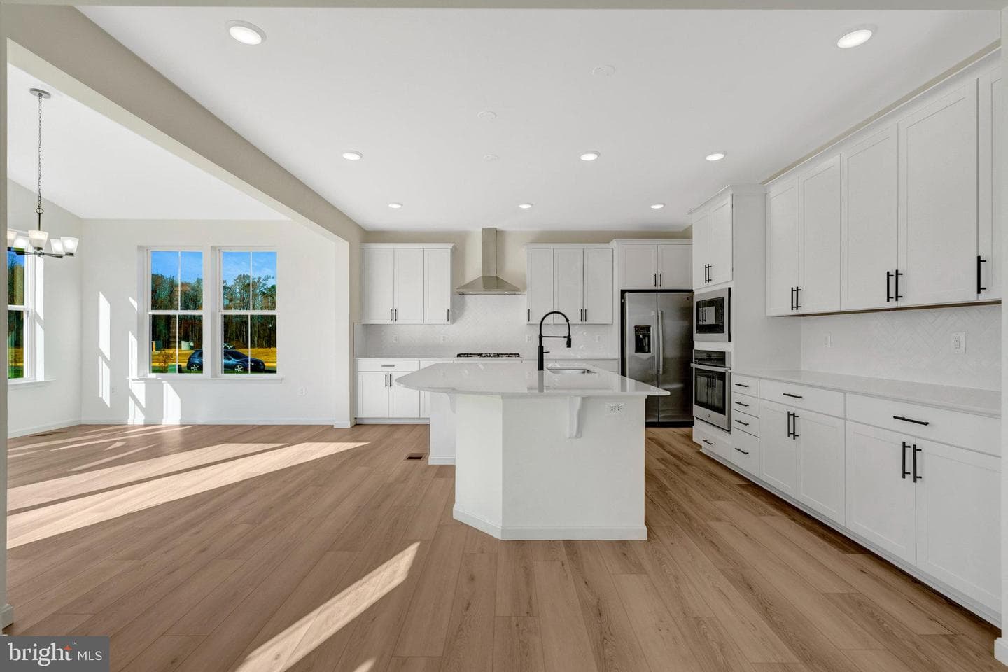 1925 Sunset Lane photo 16