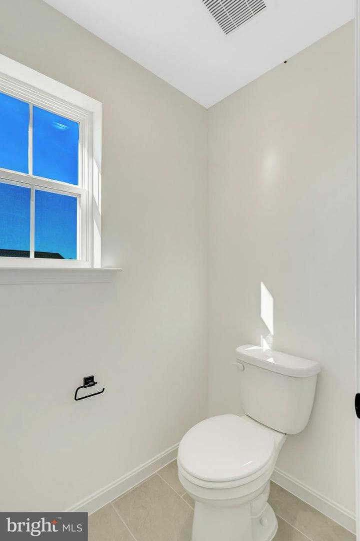 1925 Sunset Lane photo 39