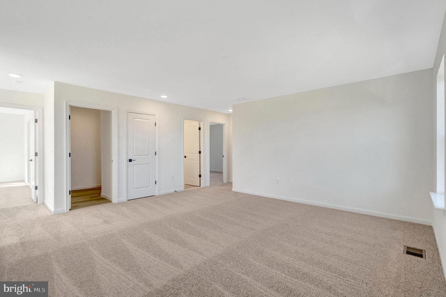 1925 Sunset Lane photo 41