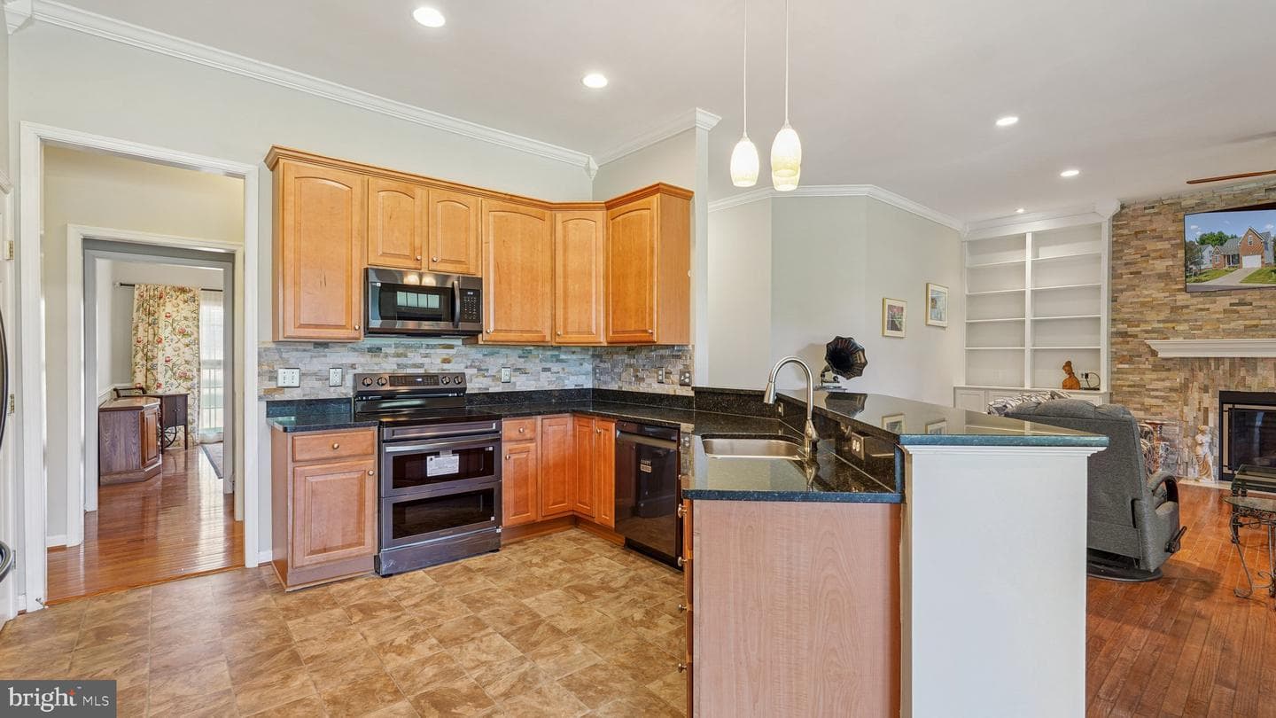 2036 Golf Drive photo 14