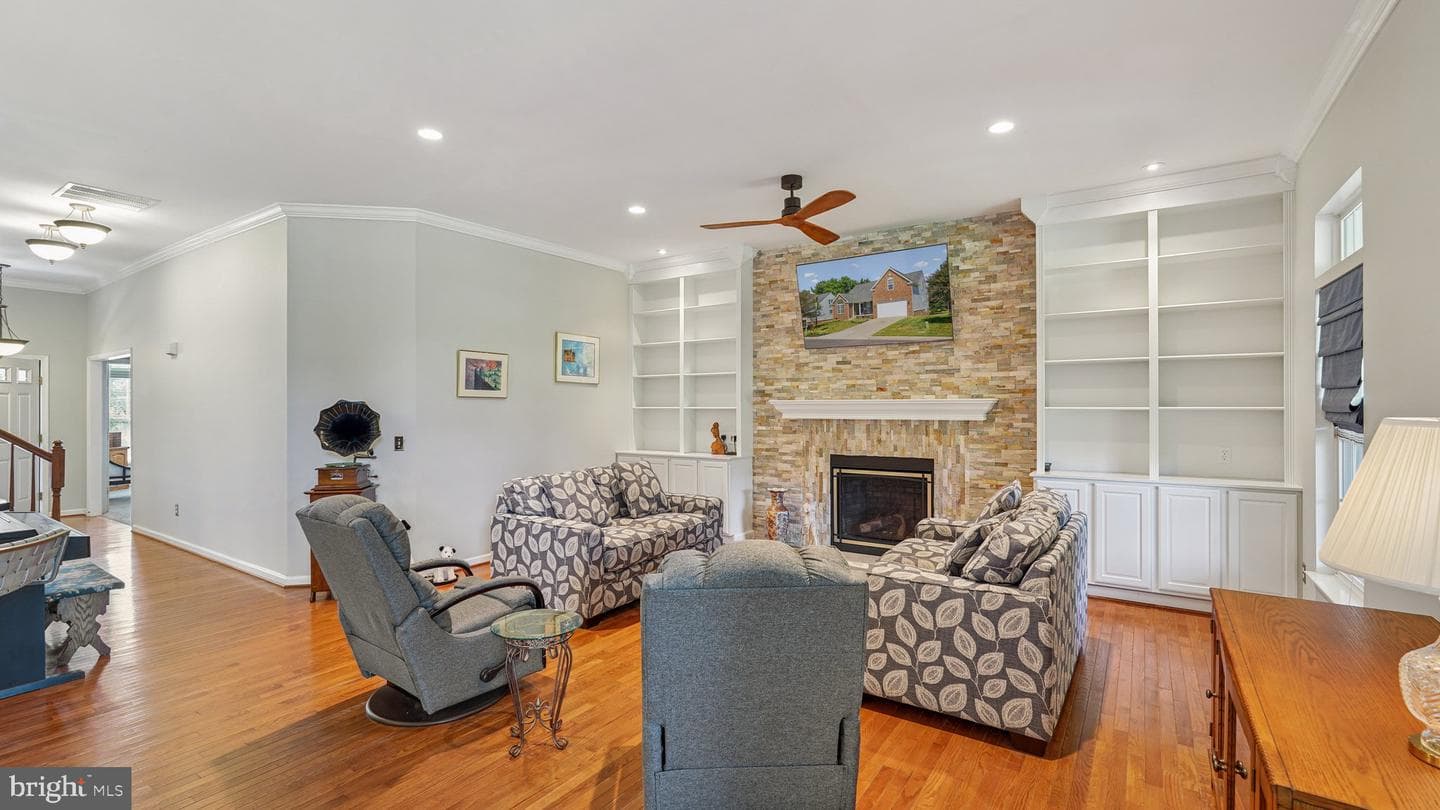2036 Golf Drive photo 4