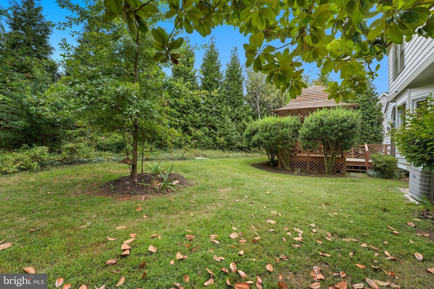 400 Greens Court photo 46
