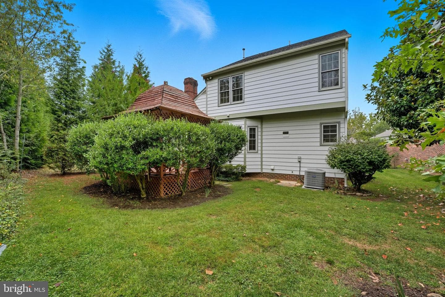 400 Greens Court photo 47
