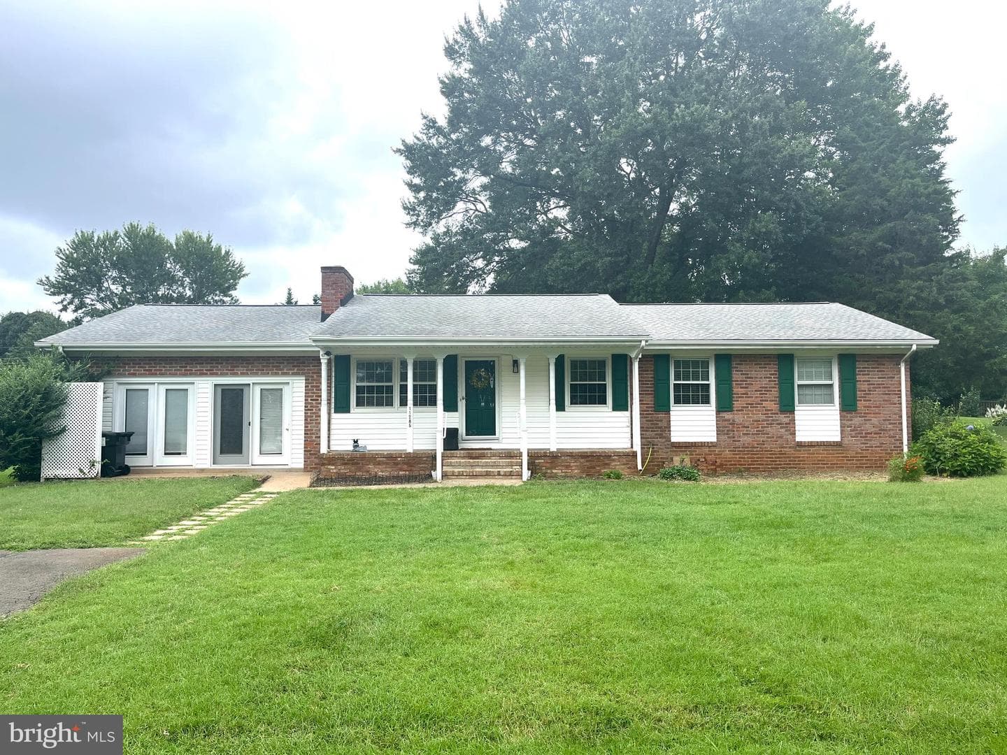 11285 Cedar Avenue photo 3