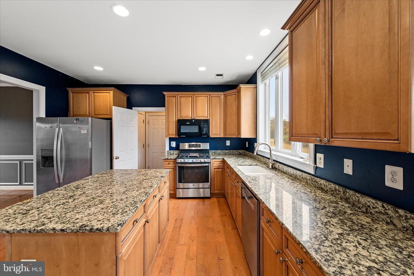 5194 Beach Ridge Lane photo 25