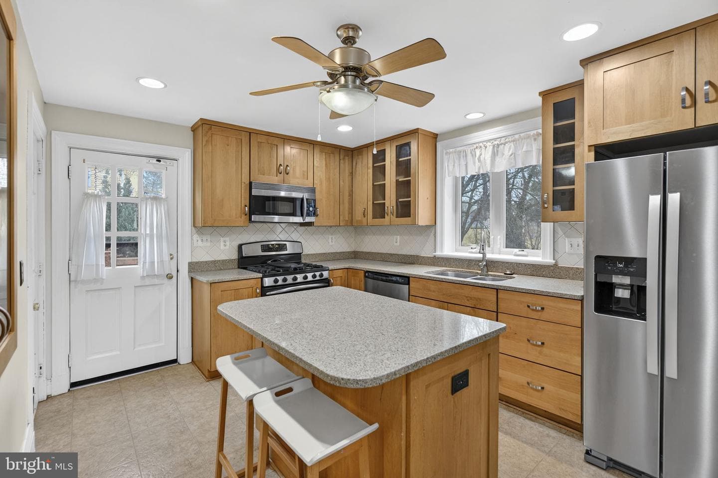 335 W Asher Street photo 14