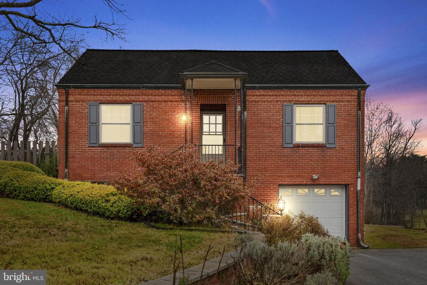 335 W Asher Street photo 2