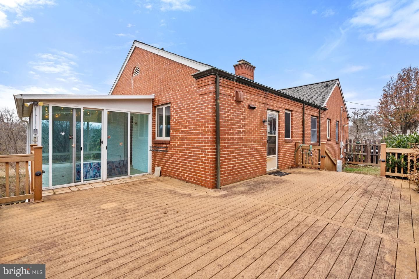 335 W Asher Street photo 4