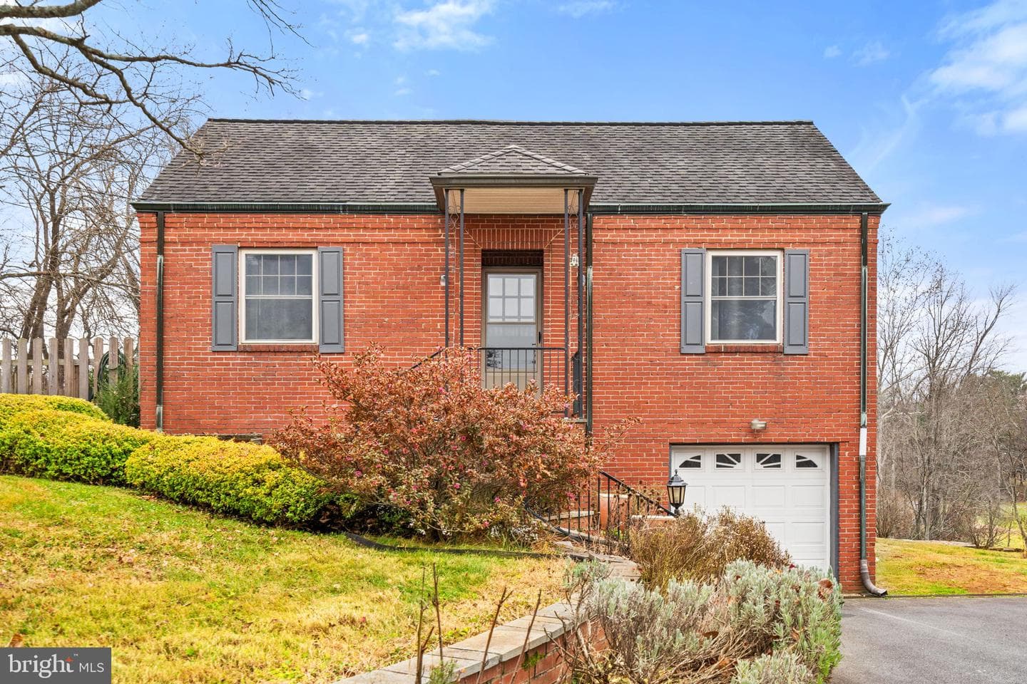 335 W Asher Street photo 56