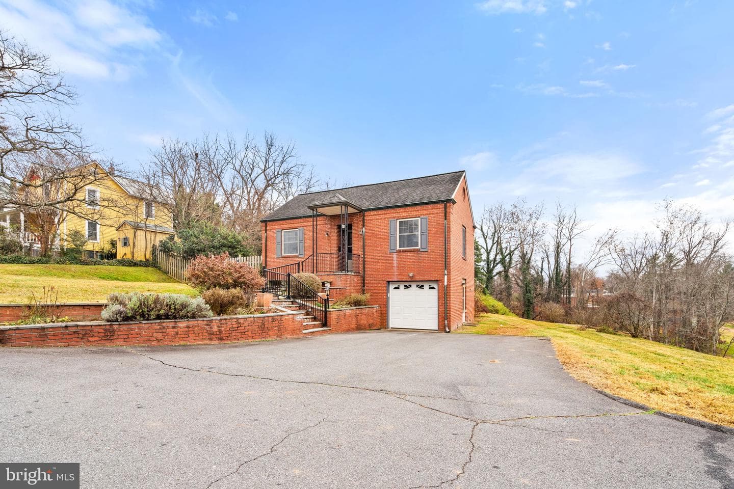 335 W Asher Street photo 57